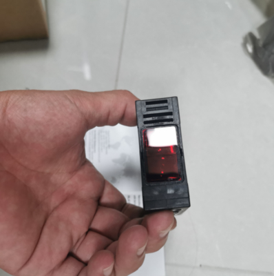 Brand New Authentic RLK39-54-Z/31/40A/116 Diffuse Reflective Photoelectric Sensor