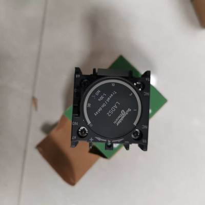 Stock Shcneider LADS2 Time delay auxiliary contact block