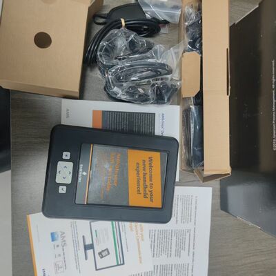 Hart Field Communicator with 128 MB Flash, Rechargeable Li-Ion Battery, and IP67 Protection for Industrial Use