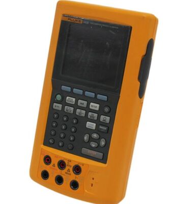 Fluke 743B Multifunction Process Calibrator with 1 Year Warranty and Compact 15X10X8 cm Package