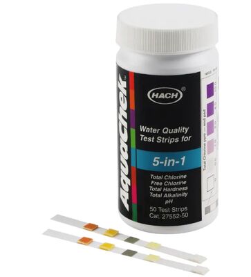 hach 2755250 5 in 1 Water Quality Test Strips for Multi-Parameter Testing with 50 Tests and 0 - 10 mg/L Cl₂ Range