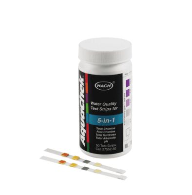 hach 2755250 5 in 1 Water Quality Test Strips for Multi-Parameter Testing with 50 Tests and 0 - 10 mg/L Cl₂ Range