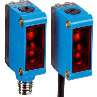 Sick CS81-N1112 Color Sensors Active Part Status And NPN Output For Industrial Applications