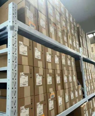 Sick DT50-P2113 Laser Distance Sensor with 20m Range