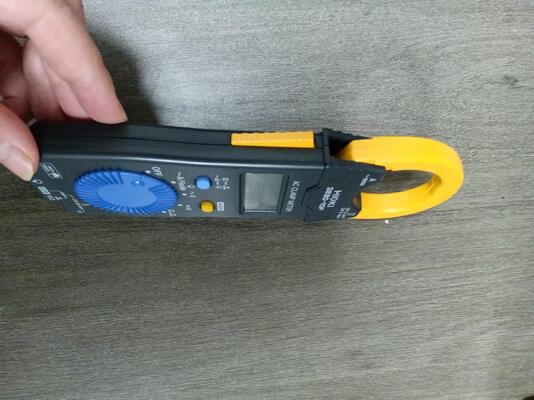 Hioki 3280-10F AC Clamp Meter with 1000A AC Current Range, Compact Clamp Core, and IP40 Dustproof Waterproof Protection