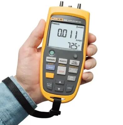 เครื่องวัดการไหลของอากาศและมาโนมิเตอร์แบบแตกต่างและแรงดันสถิต Fluke 922 พร้อมจอแสดงผลเรืองแสงสว่างและการจัดเก็บข้อมูล 99 จุด