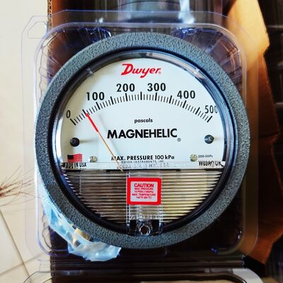 Measurement Range  0-500pa Accuracy 2 Percent Magnehelic Pressure Gauge for Precise Differential Pressure Monitoring